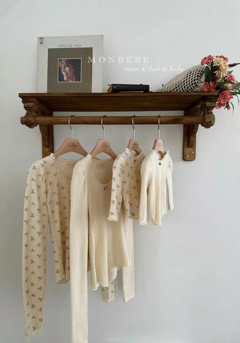 Monbebe - Korean Women Fashion - #vintageinspired - Jadeng Lace Tee Mom - 12