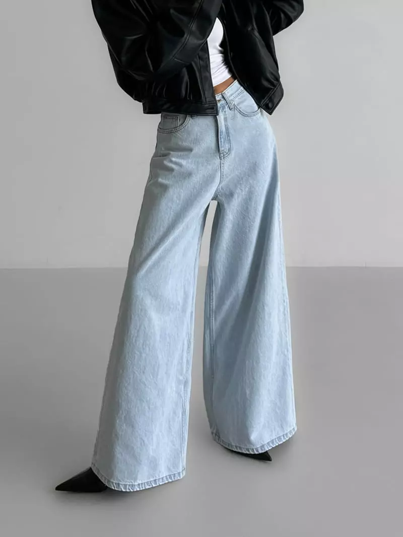 Paper Moon - Korean Women Fashion - #momslook - iced blue wide leg flared denim jeans - 8