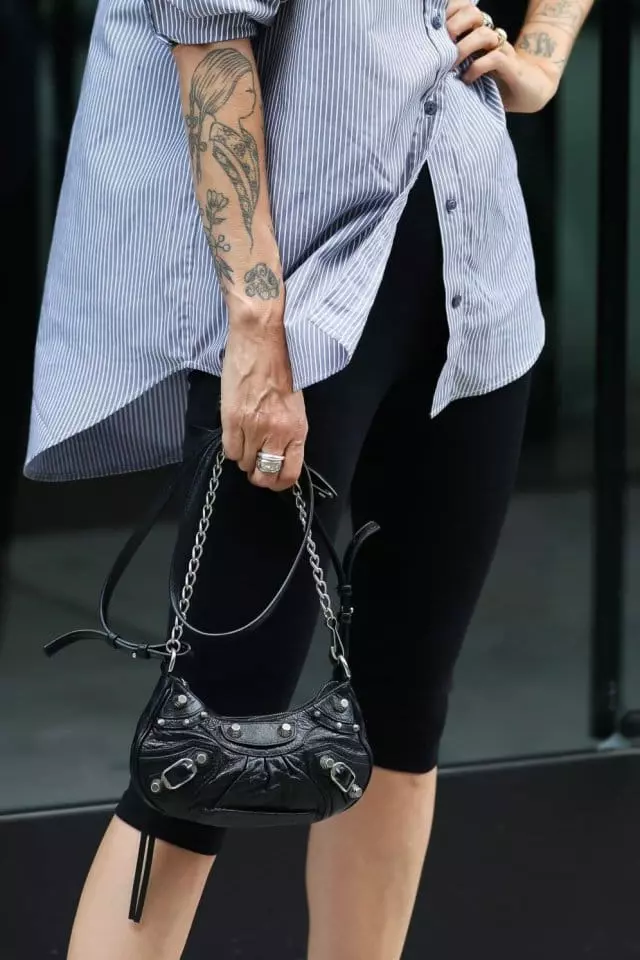 Paper Moon - Korean Women Fashion - #momslook - slit detail half leggings pants - 2
