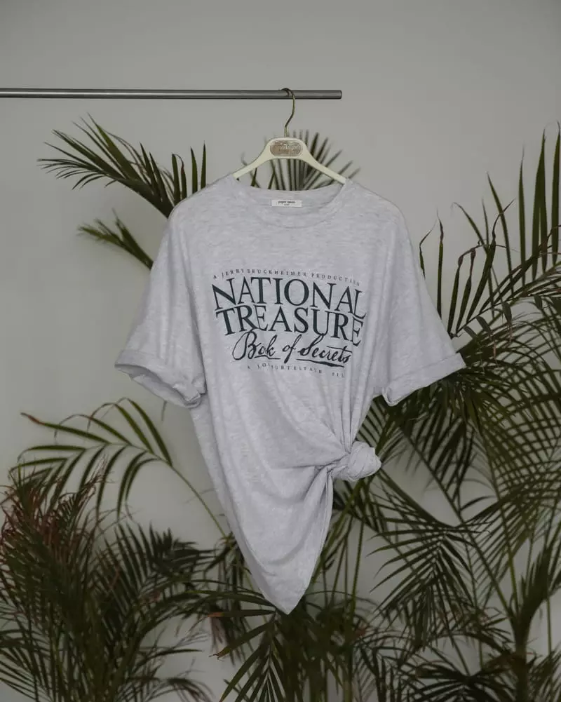 Paper Moon - Korean Women Fashion - #womensfashion - oversized vintage treasure print tee - 7