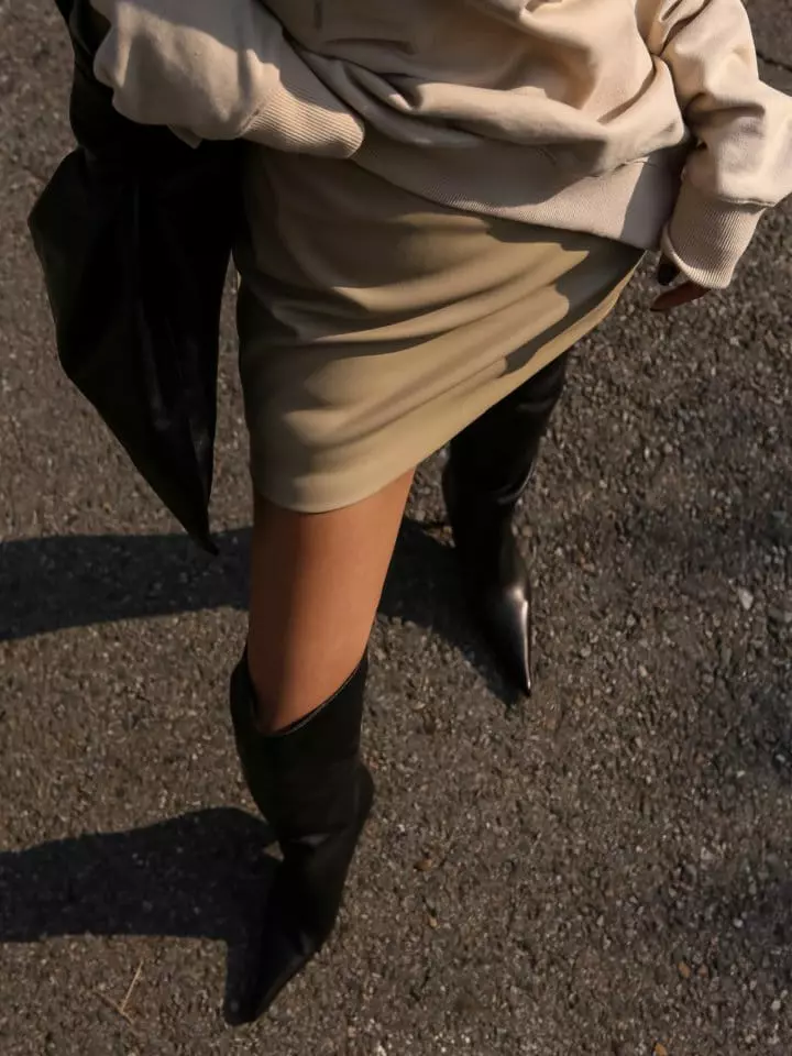 Paper Moon - Korean Women Fashion - #womensfashion - classic leather mini skirt - 2