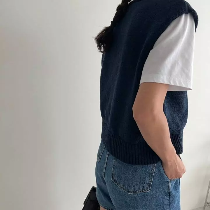 Ripple - Korean Women Fashion - #thatsdarling - Toy Knit Vest - 7