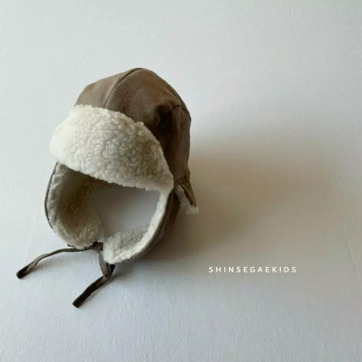 Shinseage Kids - Korean Children Fashion - #kidsshorts - Suede Earmuffs Hat - 5