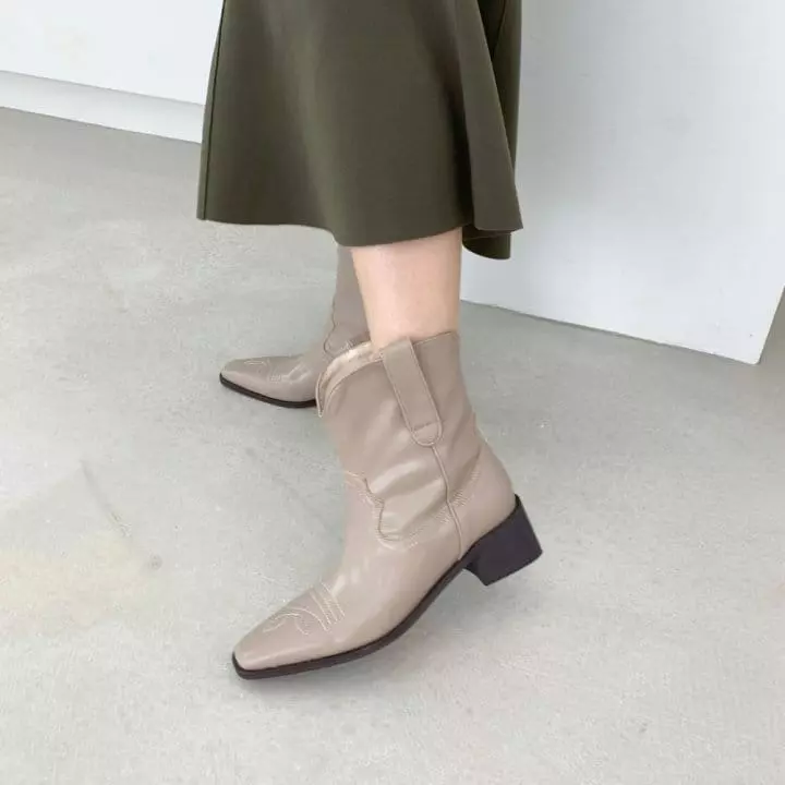 Ssangpa - Korean Women Fashion - #momslook - tm 4020 Boots - 10