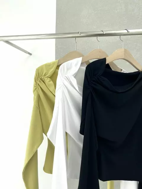 Vanilla - Korean Women Fashion - #momslook - Open Shoulder Tee - 8