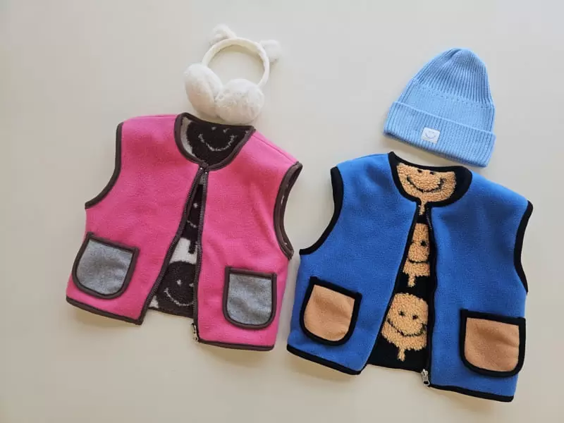 1St Blue - Korean Children Fashion - #kidsstore - Big Smile Reversible Vest - 9