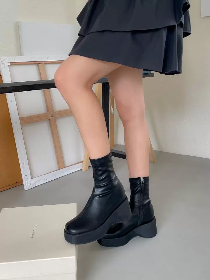 Golden Shoe - Korean Women Fashion - #momslook - m1609 Boots - 9