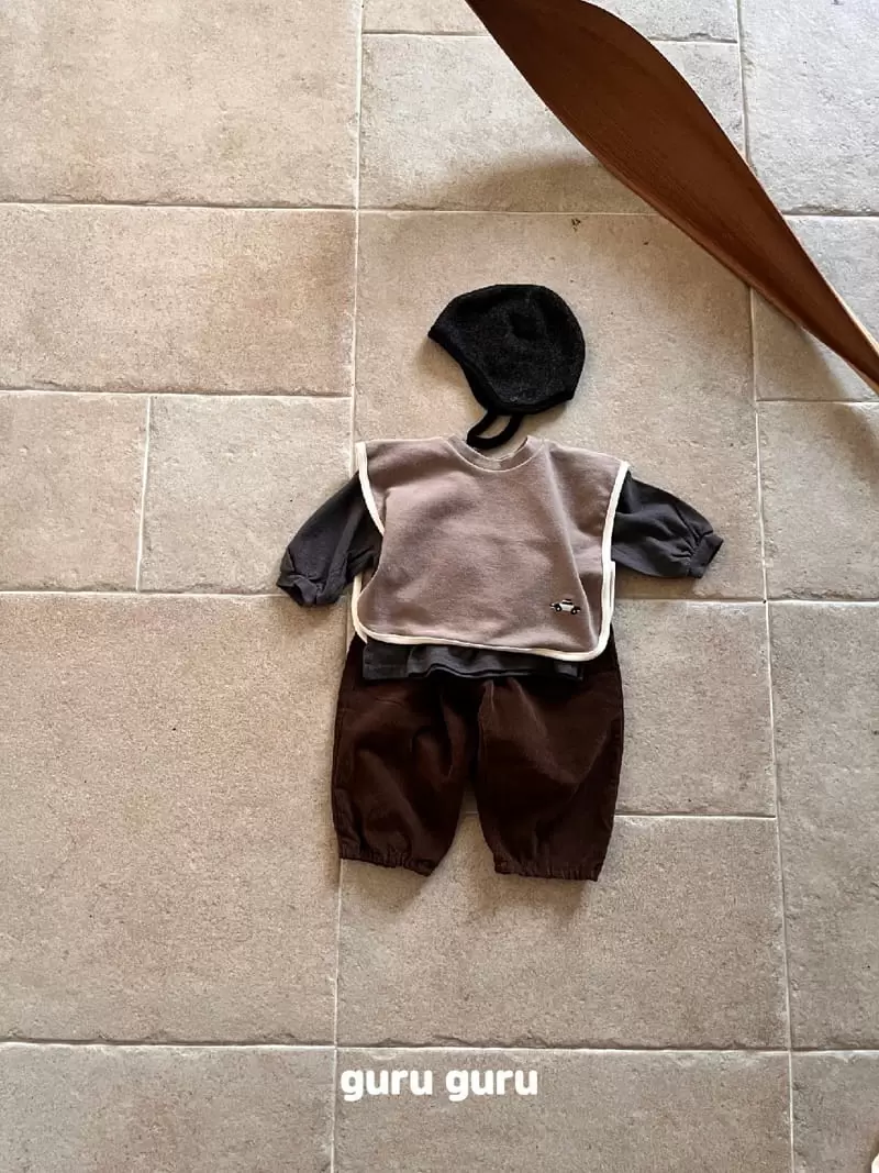 Guru Guru - Korean Baby Fashion - #babyoninstagram - Embrodiery Bib Bebe - 10