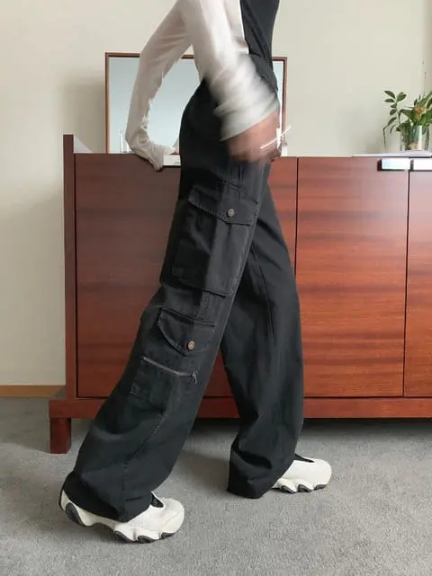 Jkichi - Korean Women Fashion - #momslook - Bird Cargo Pants - 2
