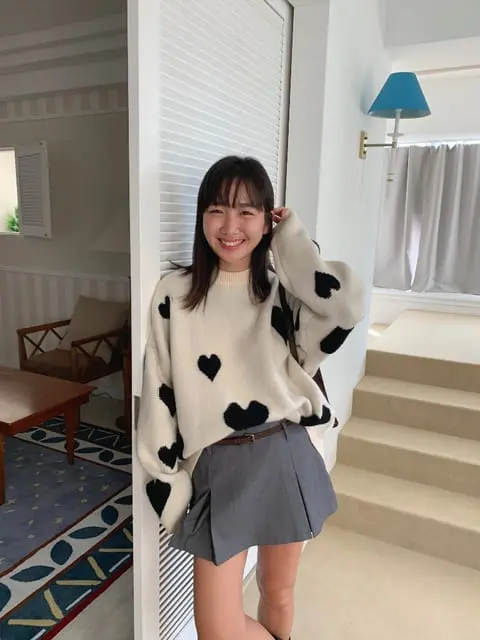 Jkichi - Korean Women Fashion - #momslook - Mare Heart Knit Tee - 9