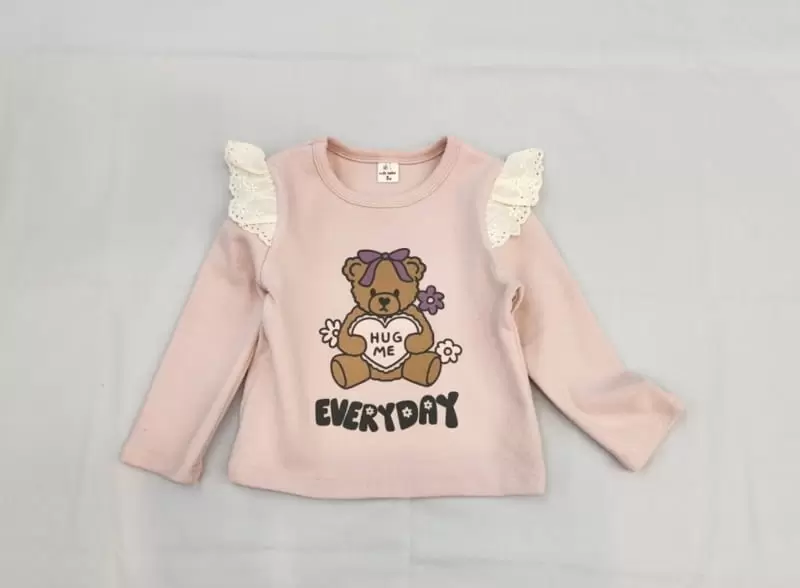 Milk Bebe - Korean Children Fashion - #kidsshorts - Hug Bear Tee - 5