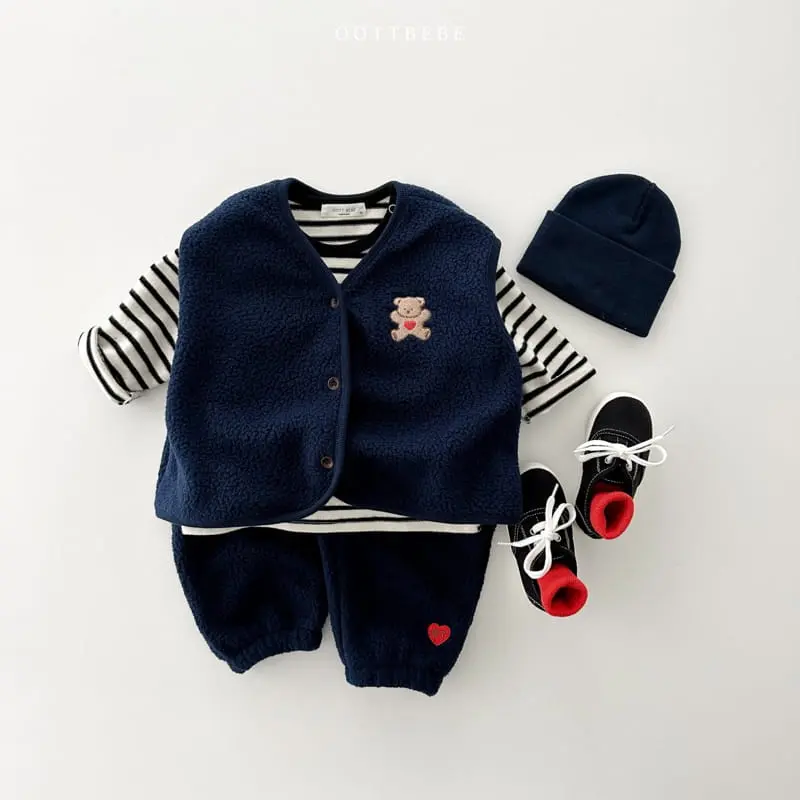Oott Bebe - Korean Children Fashion - #prettylittlegirls - Cozy Fleece Vest Set - 2