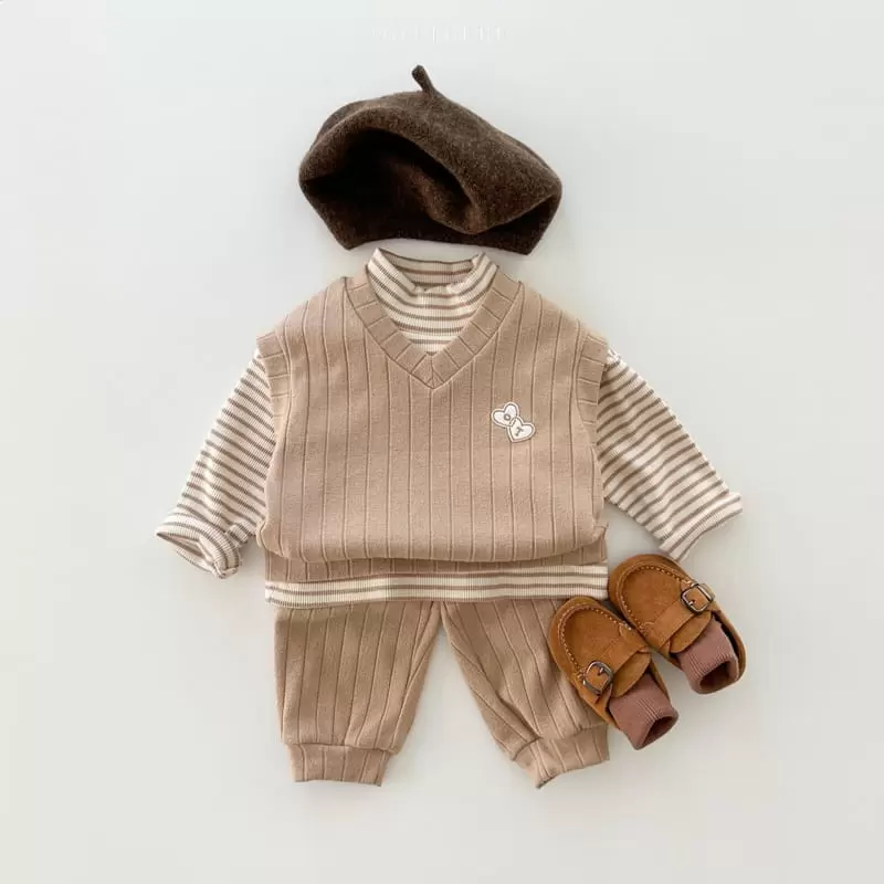 Oott Bebe - Korean Children Fashion - #toddlerclothing - Latte Top Sleeveless Bottom Set - 3