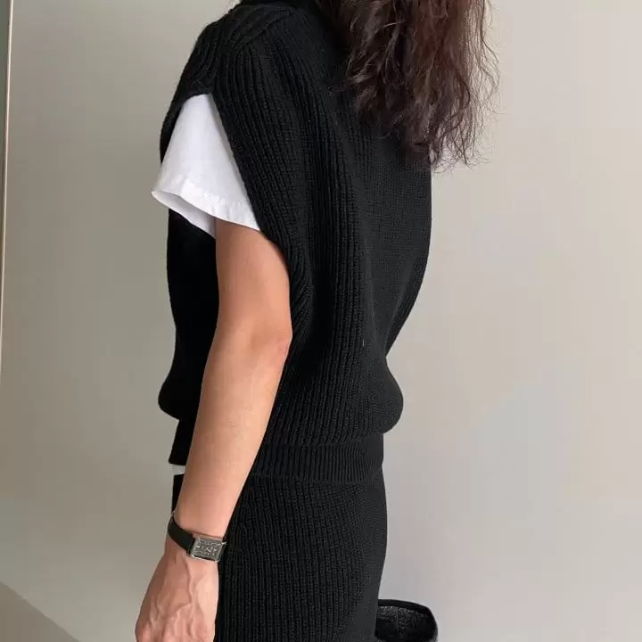 Ripple - Korean Women Fashion - #womensfashion - Celin Turtleneck Knit Tee - 8