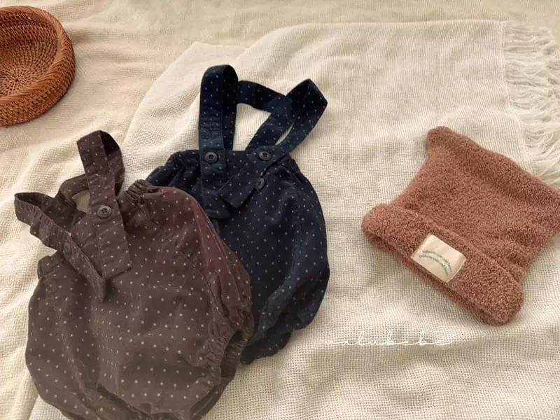 Valu Bebe - Korean Baby Fashion - #babyoninstagram - Dot Dungarees Bloomer - 9