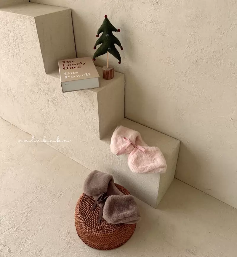 Valu Bebe - Korean Baby Fashion - #onlinebabyshop - FLuffy Muffler