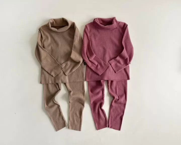 Yerooyena - Korean Children Fashion - #childrensboutique - Fleece Turtleneck Tee Leggings Set - 6