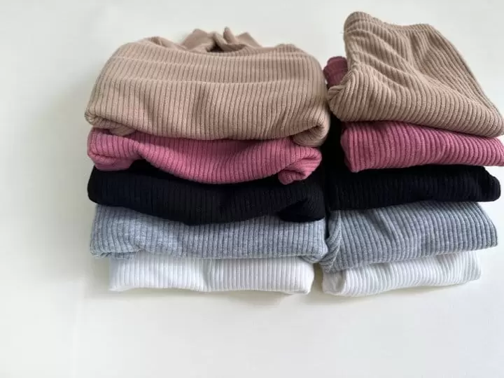 Yerooyena - Korean Children Fashion - #toddlerclothing - Fleece Turtleneck Tee Leggings Set - 3