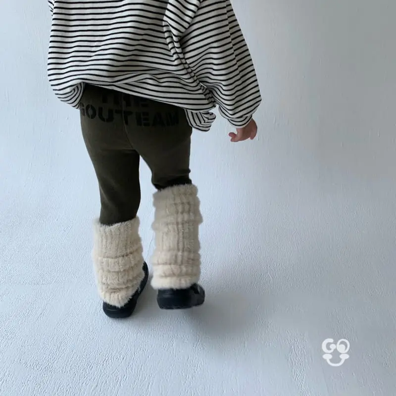 go;u - Korean Children Fashion - #kidzfashiontrend - Mink Warmer with Mom - 11