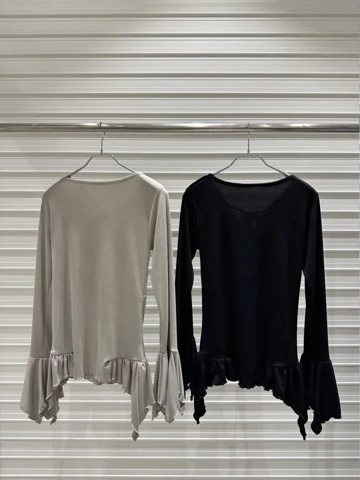 Bricklane - Korean Women Fashion - #momslook - Unbalance Shirring Hool Tee - 2