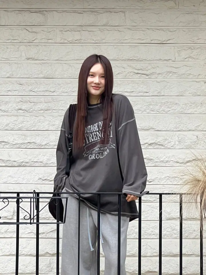 Bricklane - Korean Women Fashion - #restrostyle - Vintage Paint Tee - 4