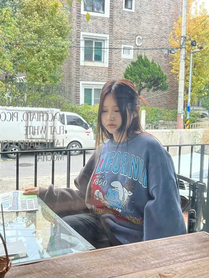 Bricklane - Korean Women Fashion - #thatsdarling - Smurf Slit Sweatshirt - 3