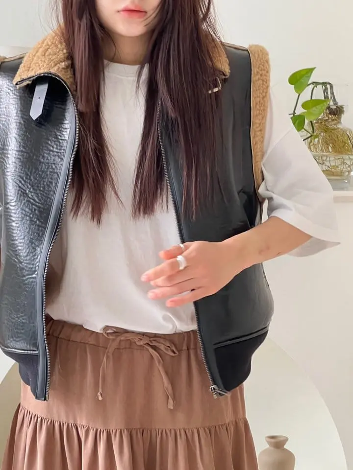 Bricklane - Korean Women Fashion - #vintageinspired - Musthang Vest - 5