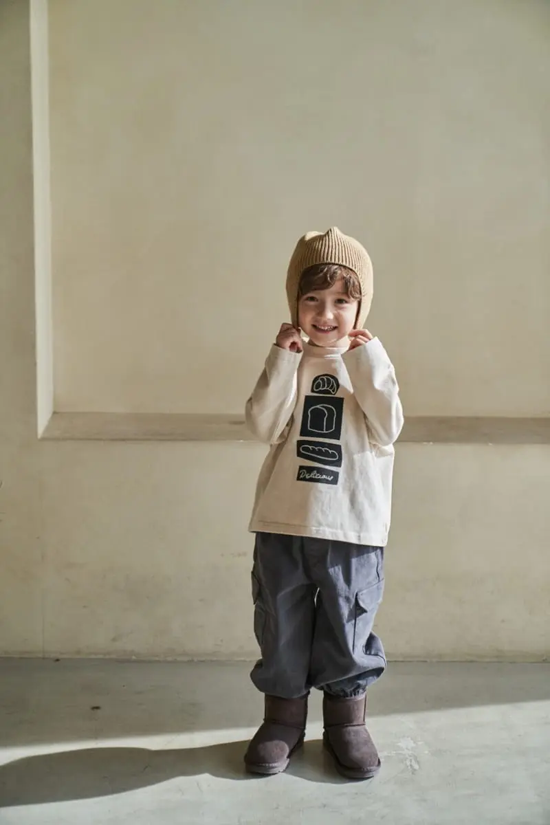 Green Tomato - Korean Children Fashion - #childofig - Plain Bread Tee
