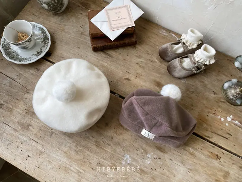 Hi Byebebe - Korean Baby Fashion - #onlinebabyboutique - 23 Fleece Bell Beret Hat