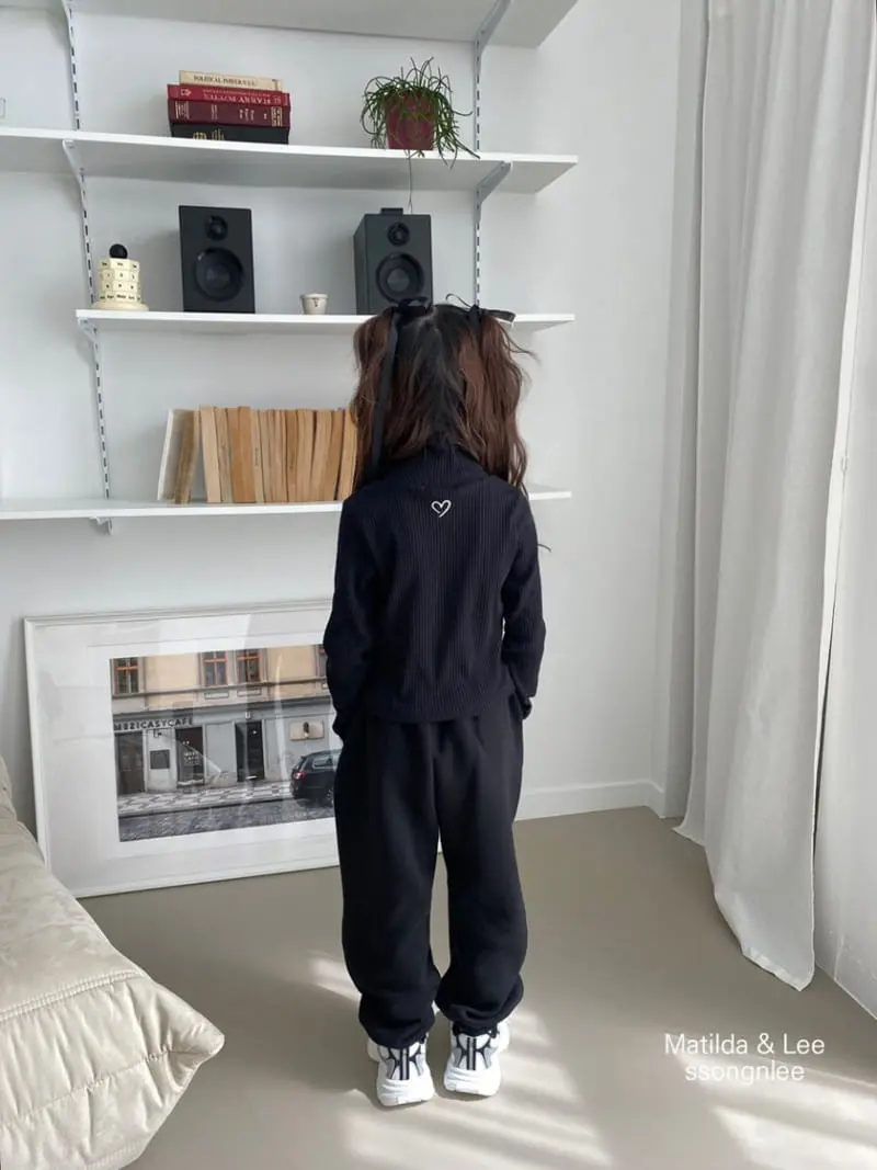 Matilda & Lee - Korean Children Fashion - #Kfashion4kids - Heart Rib Turtleneck Tee - 2