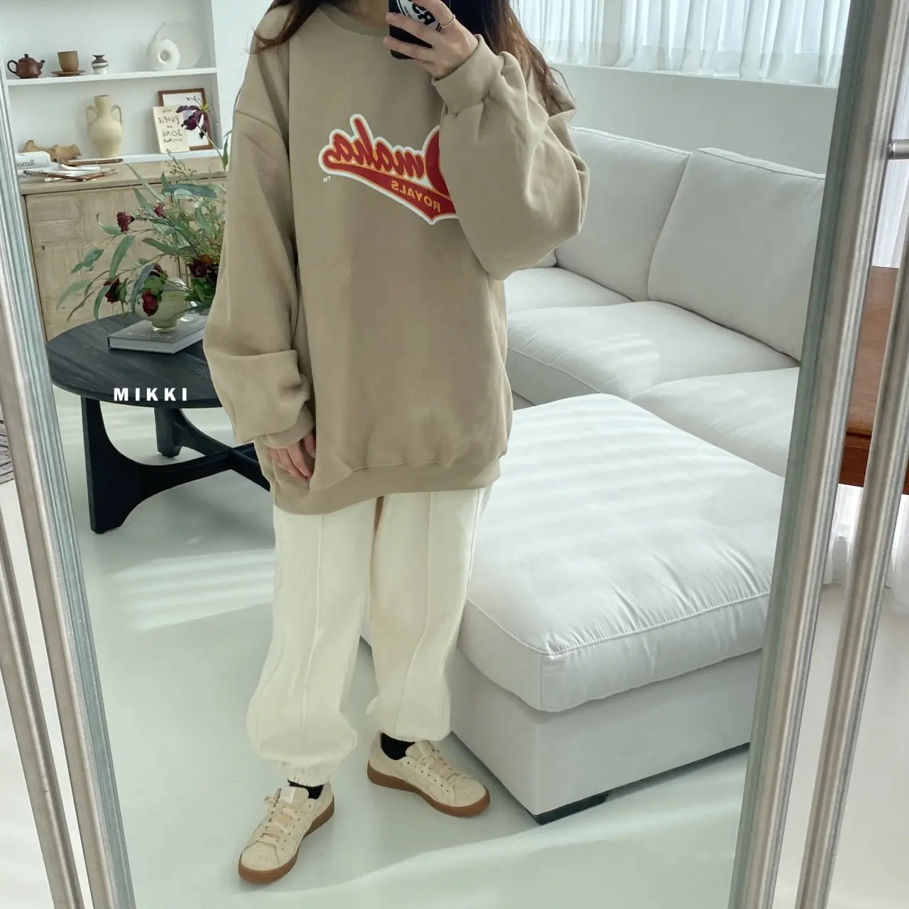 Mikki - Korean Women Fashion - #restrostyle - Omaha Sweatshirt Mom