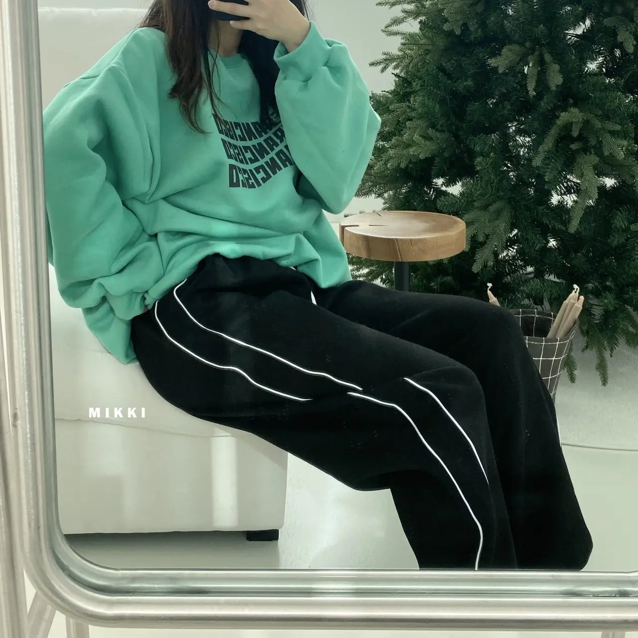 Mikki - Korean Women Fashion - #romanticstyle - Sanfran Sweatshirt Mom - 4