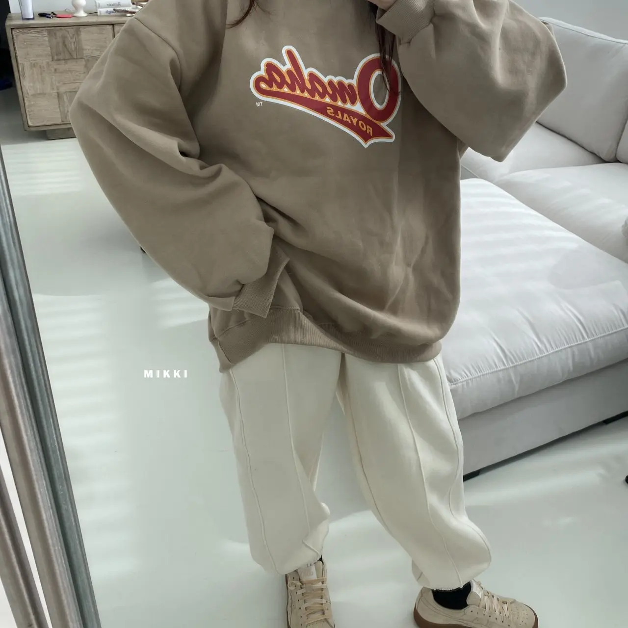 Mikki - Korean Women Fashion - #shopsmall - Omaha Sweatshirt Mom - 4
