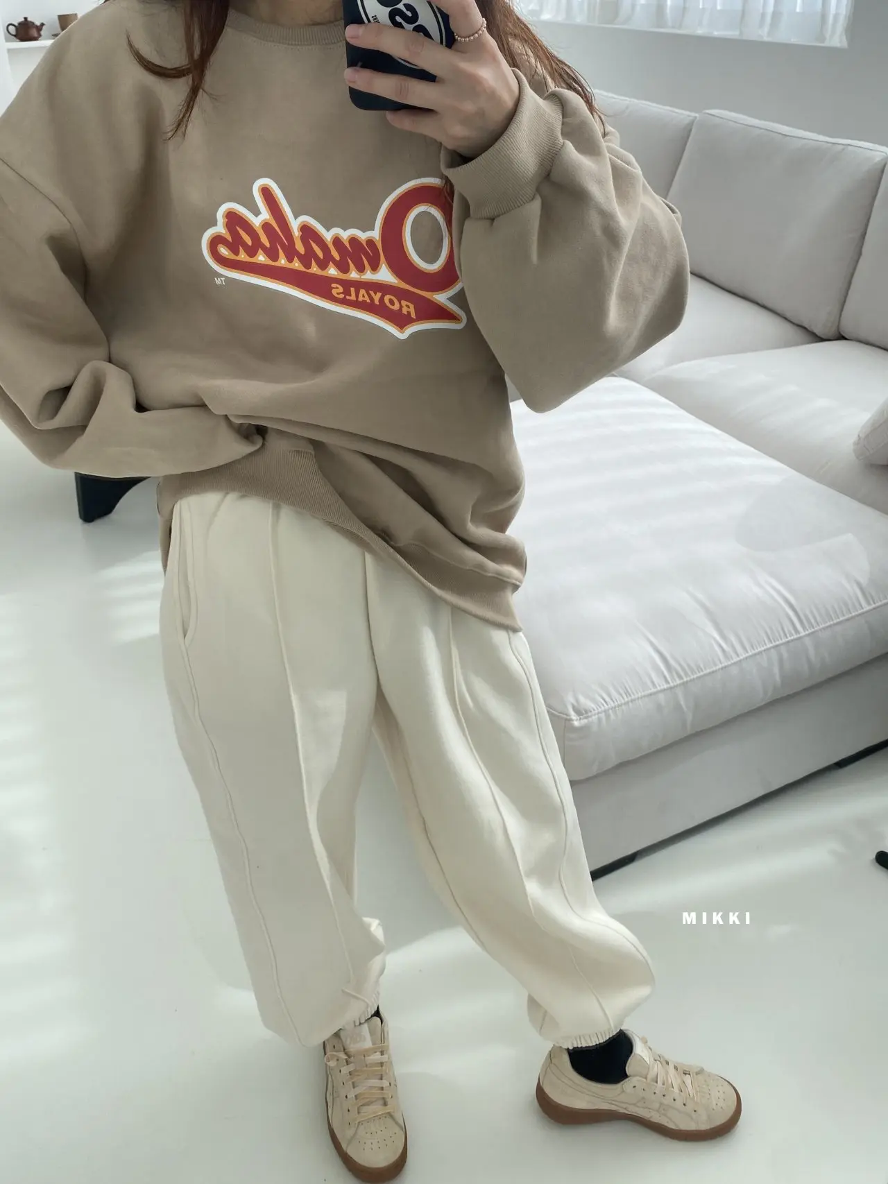 Mikki - Korean Women Fashion - #thelittlethings - Omaha Sweatshirt Mom - 5