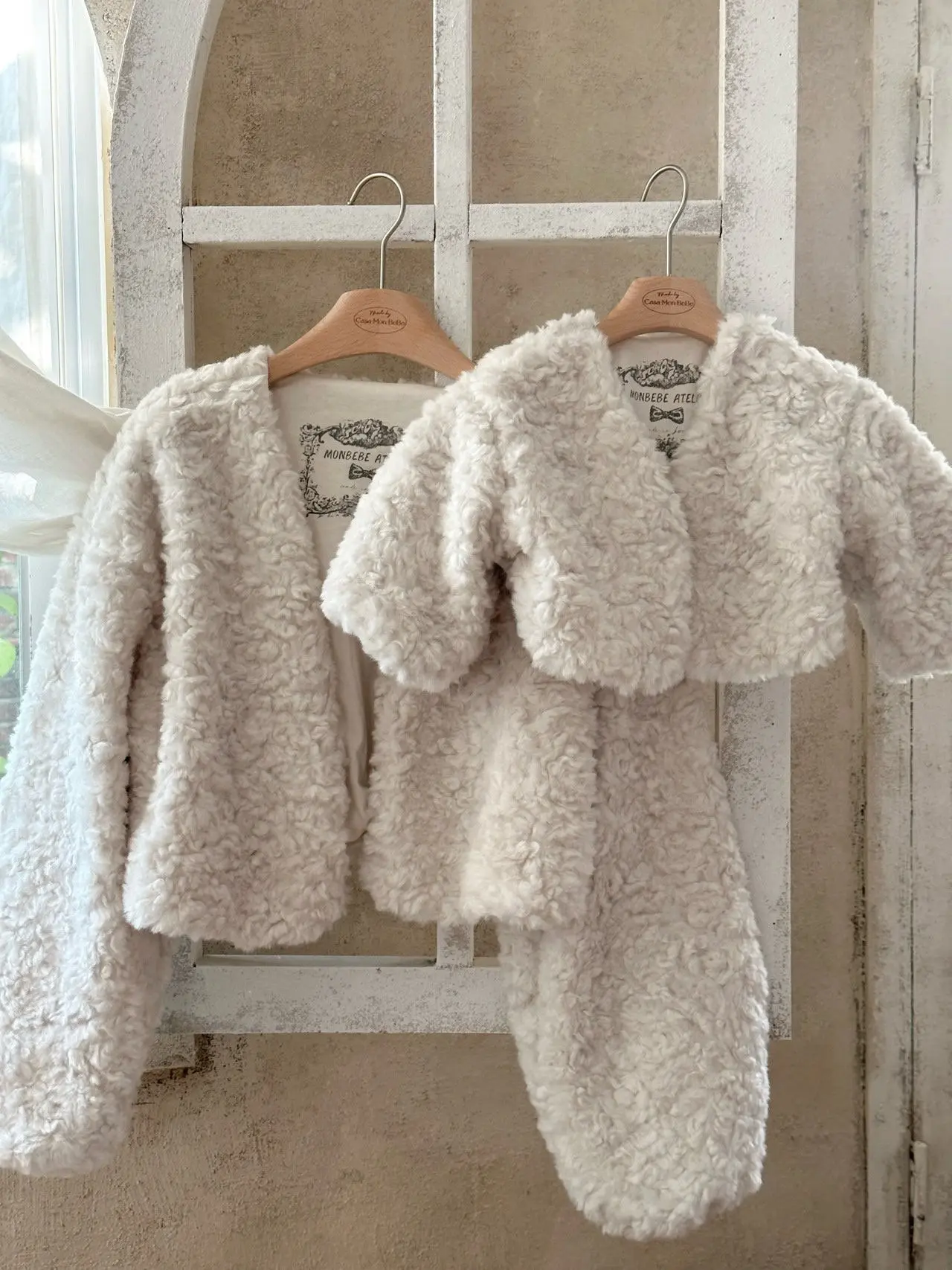 Monbebe - Korean Women Fashion - #momslook - Mom Balloon Fluffy Jacket