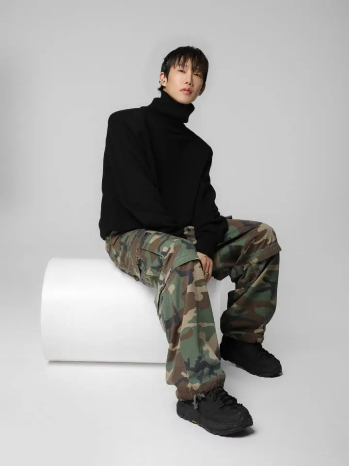 Paper Moon - Korean Women Fashion - #momslook - washed camouflage pattern pocket detail cargo trousers - 3