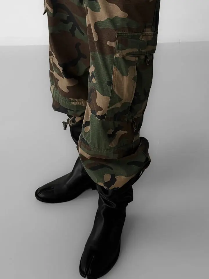 Paper Moon - Korean Women Fashion - #womensfashion - washed camouflage pattern pocket detail cargo trousers - 3