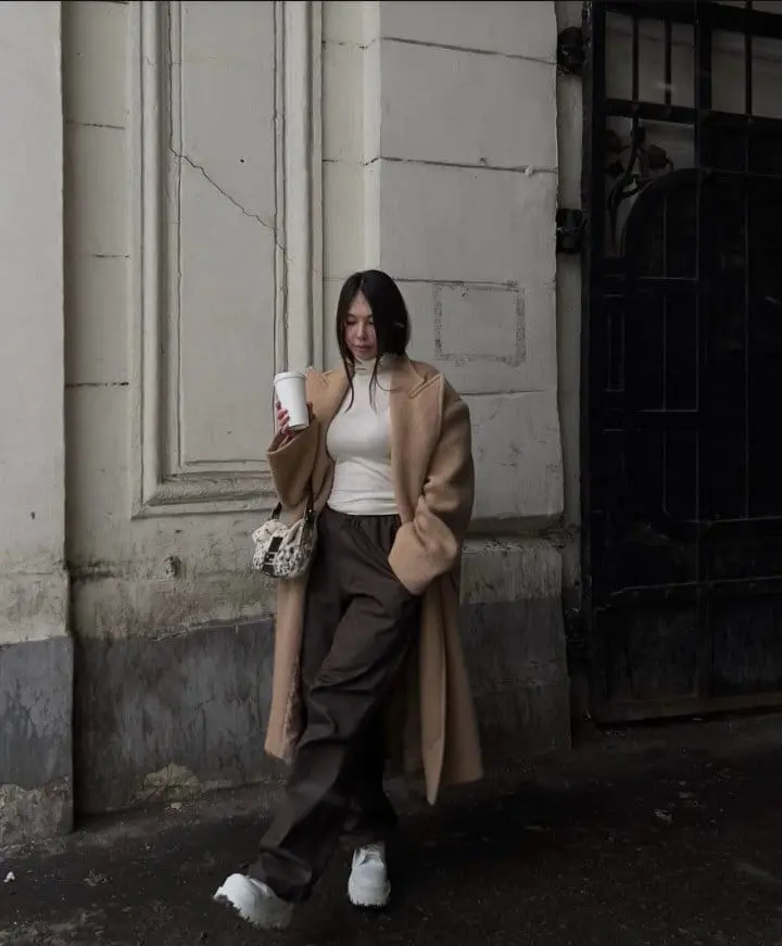 Paper Moon - Korean Women Fashion - #womensfashion - peaked lapel detail mohair maxi oversized coat - 3