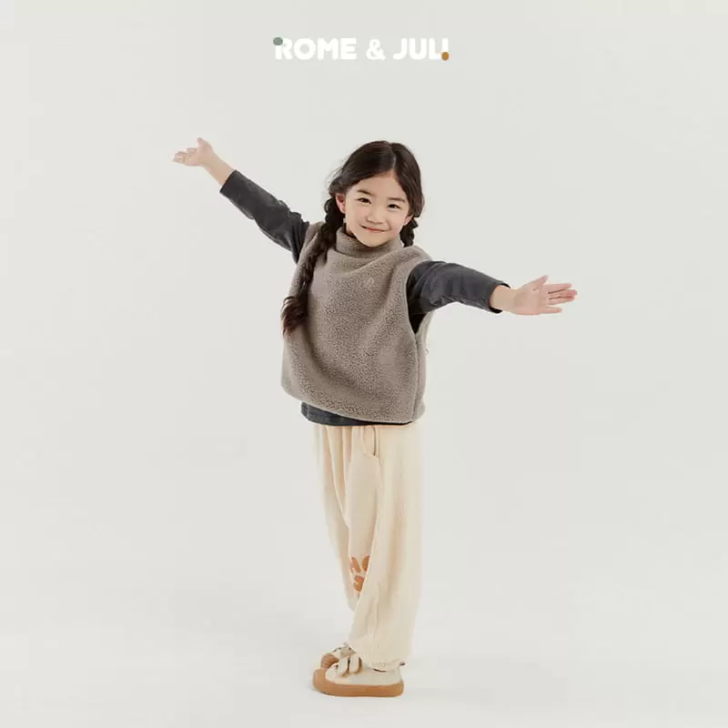 Rome Juli - Korean Children Fashion - #Kfashion4kids - RJ Warmer Vest - 3