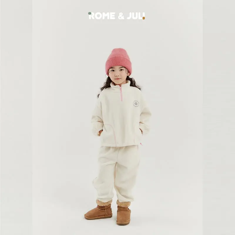 Rome Juli - Korean Children Fashion - #discoveringself - Fluffy Top Bottom Set - 8