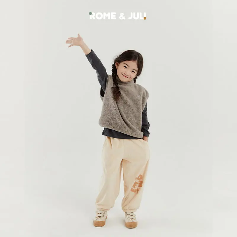 Rome Juli - Korean Children Fashion - #minifashionista - RJ Warmer Vest - 6