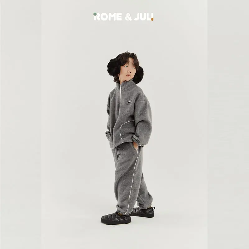 Rome Juli - Korean Children Fashion - #prettylittlegirls - Fluffy Top Bottom Set - 3