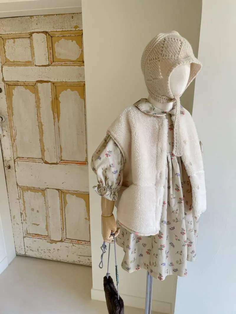 Studio M - Korean Children Fashion - #prettylittlegirls - Blan Vest - 9