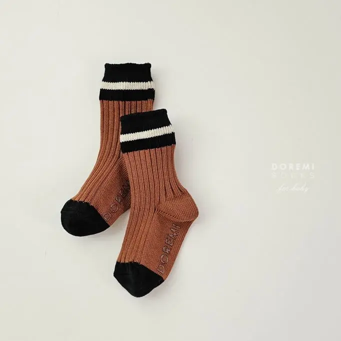 Teamand - Korean Children Fashion - #littlefashionista - Sand Dotom Camel Socks Set - 2