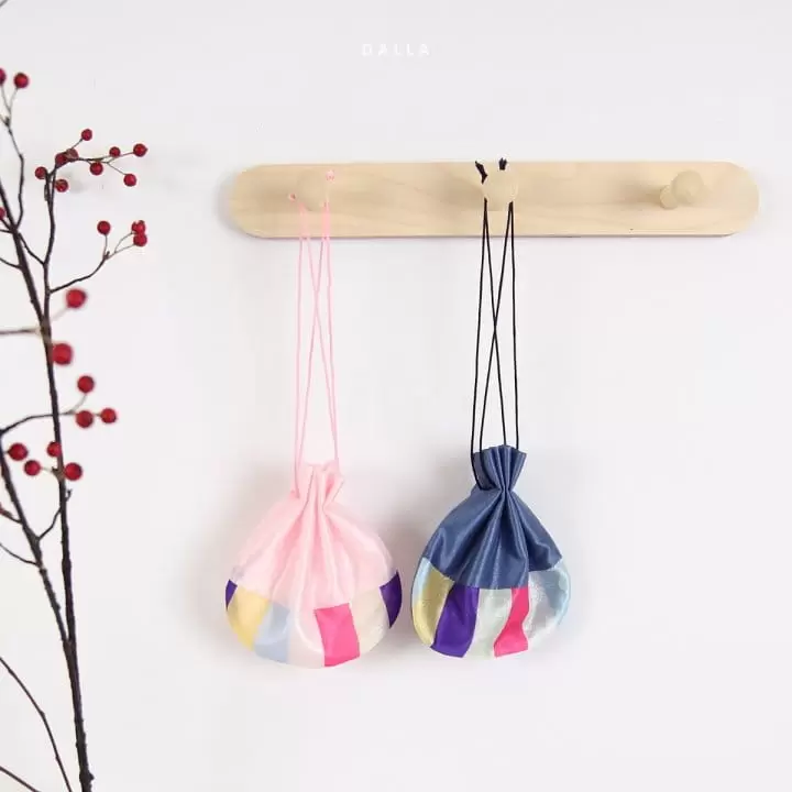 Dalla - Korean Children Fashion - #prettylittlegirls - Bok Bok Bok Pocket
