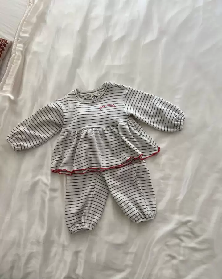 Fine-Studio - Korean Children Fashion - #childrensboutique - Frill Sleep Wear Top Bottom Set - 2