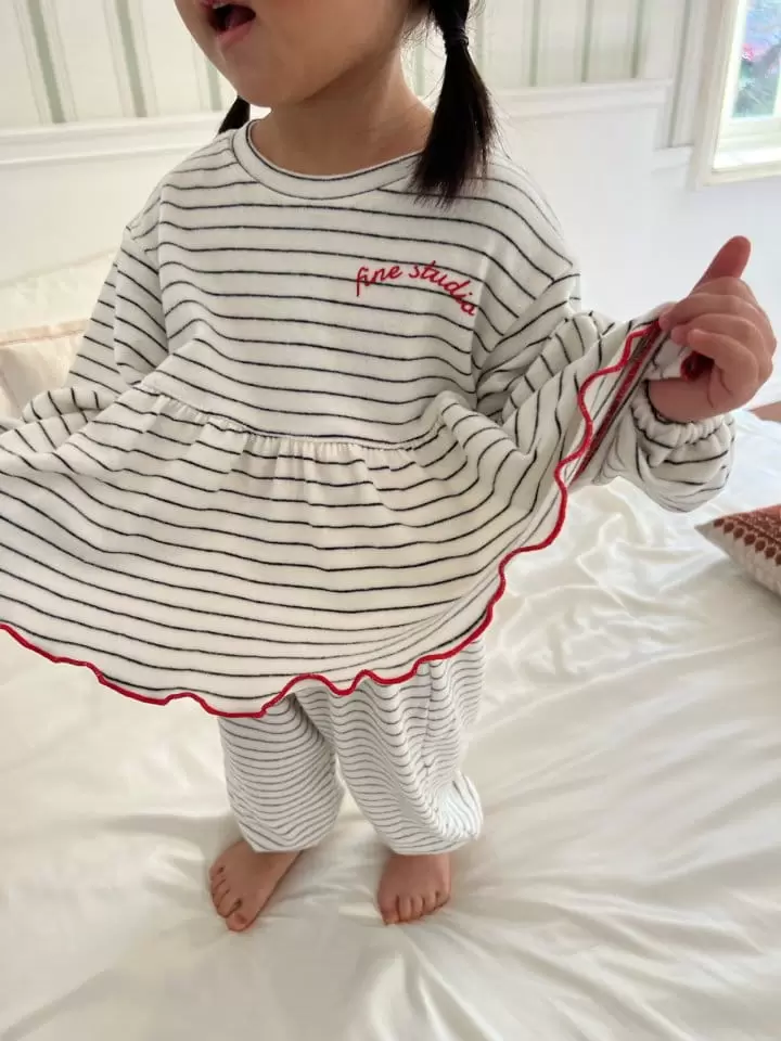 Fine-Studio - Korean Children Fashion - #kidsstore - Frill Sleep Wear Top Bottom Set - 7