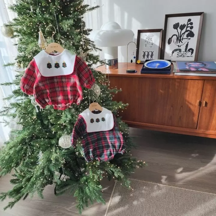 From J - Korean Baby Fashion - #babyoninstagram - Check Christmas Body Suit