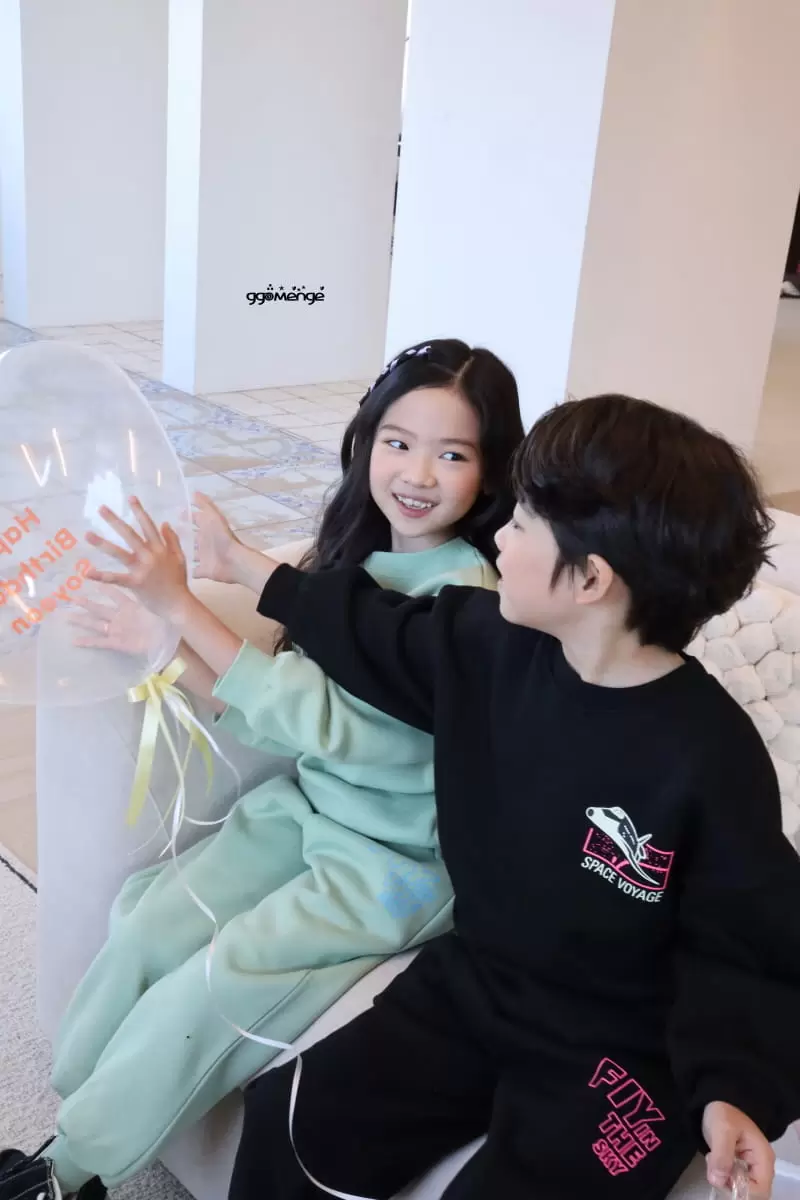 Ggomenge - Korean Children Fashion - #prettylittlegirls - Adult Spaceman Fleece Top Bottom Set - 4