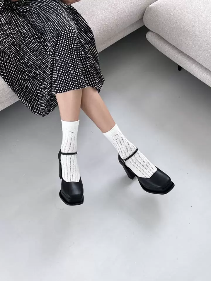 Golden Shoe - Korean Women Fashion - #pursuepretty - B1106 Slipper & Sandals - 3